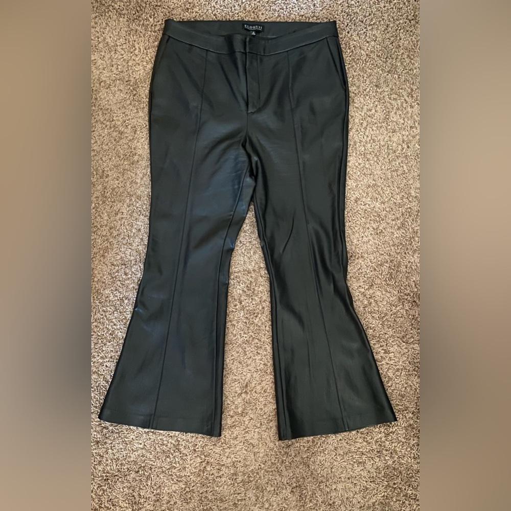 Eloquii Black Wide Leg Pants Size 16 Like New.